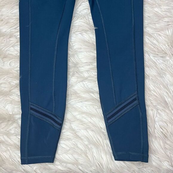 Athleta 7/8 Up for Anything Mesh Leggings - Picture 4 of 10